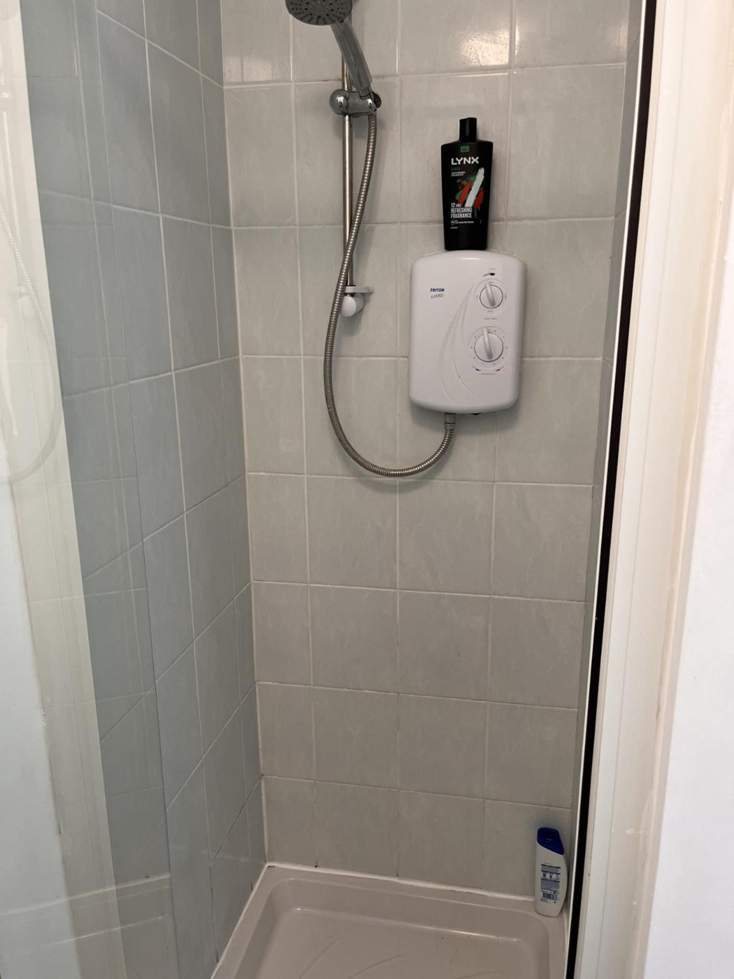 Проживание в семье With Kitchenette And Shared Bathroom In The Centre Истбурн